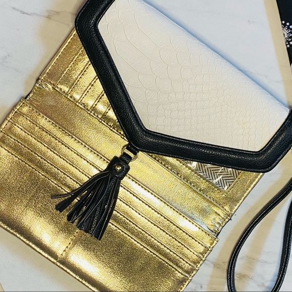 Steve Madden wristlet wallet blk tassel organizer - Picture 5 of 16